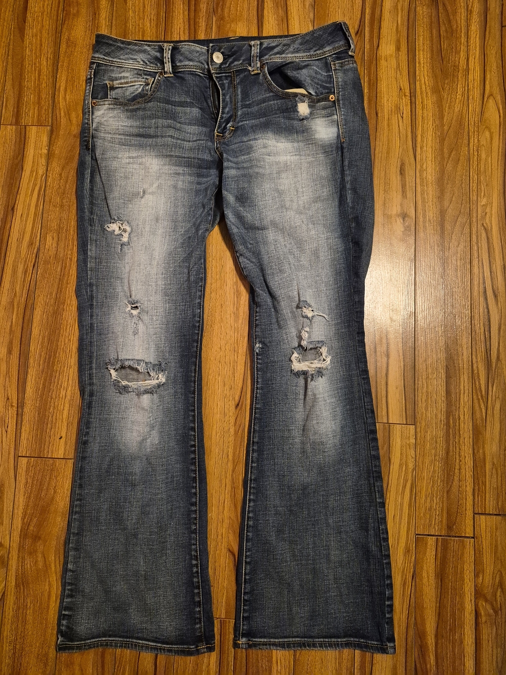 American Eagle - Super Stretch - Kick Boot Jeans.